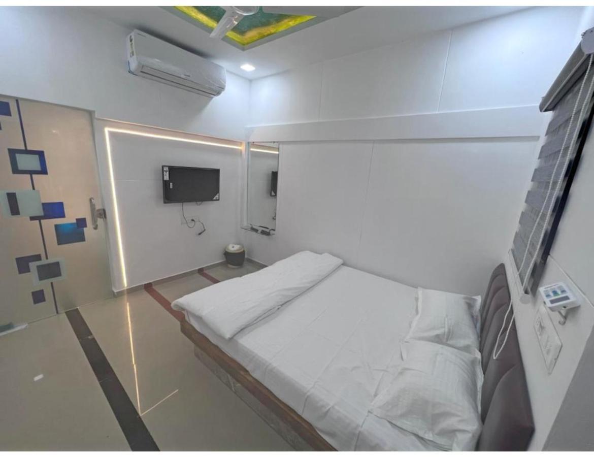 Hari Homestay, Garudeshwar Exteriör bild